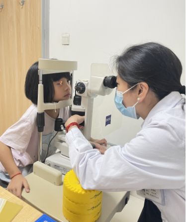孩子經常 睡不醒 別大意 警惕上瞼下垂影響身心健康