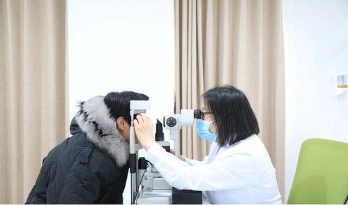日照正大光明眼科醫院院長徐鑫彥 以心為燈,為患者點亮希望的 光